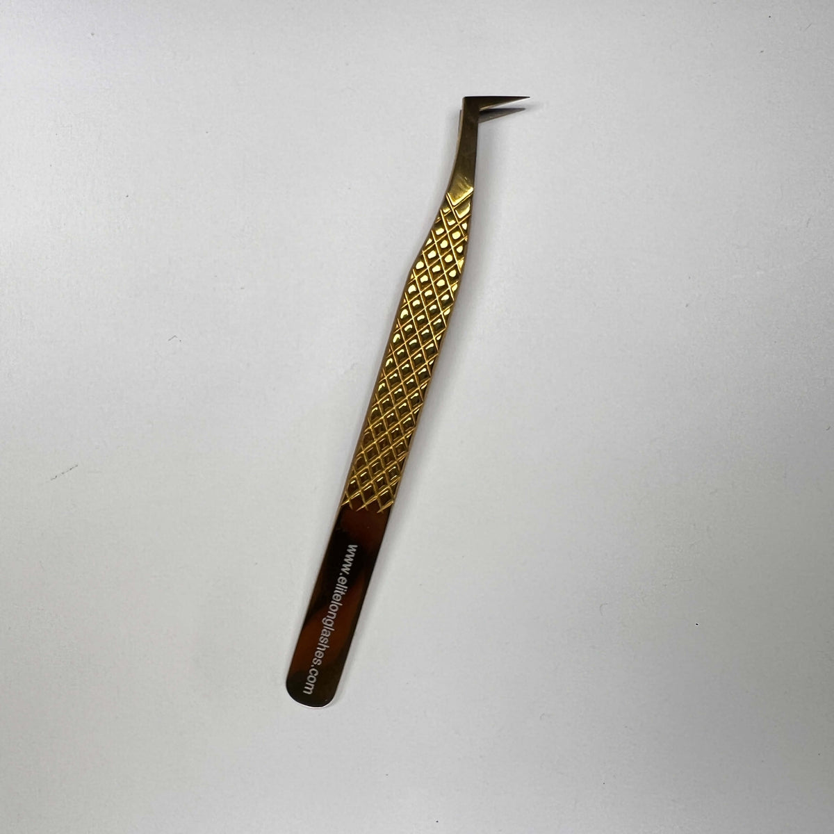 Lash Magnet narrow nano tips volume tweezer – alternate angle