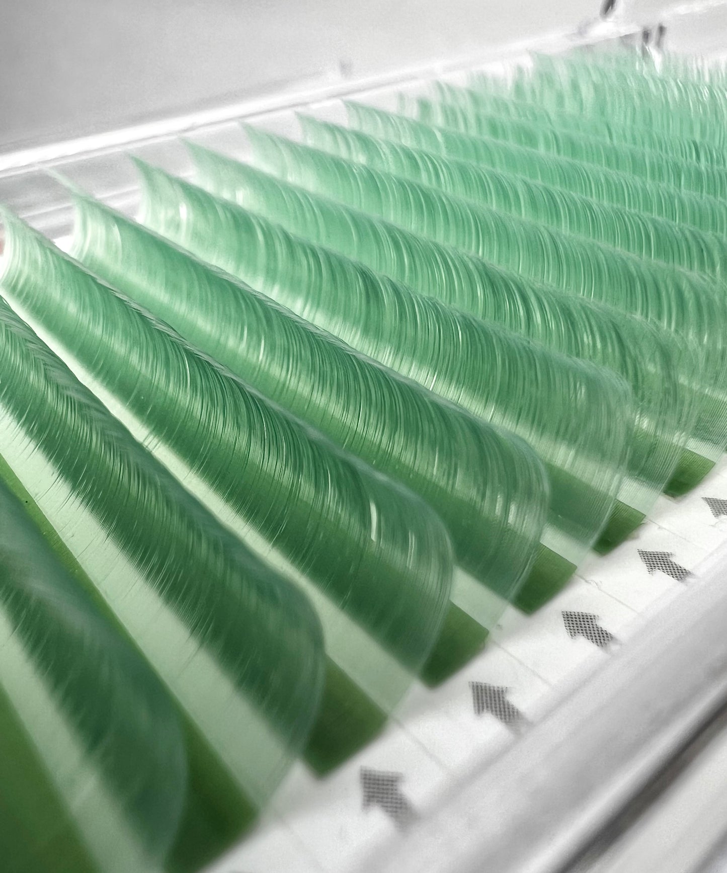 Jade Green Cashmere Eyelash Extensions β 0.07mm Trays