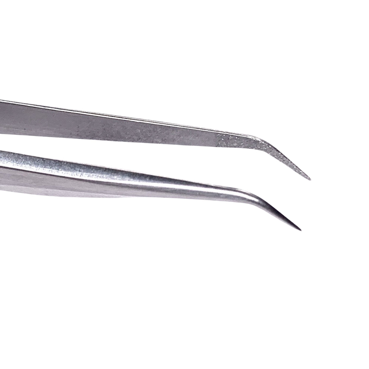 Slim Grip silver L-shape fiber tip lash tweezer – angled view