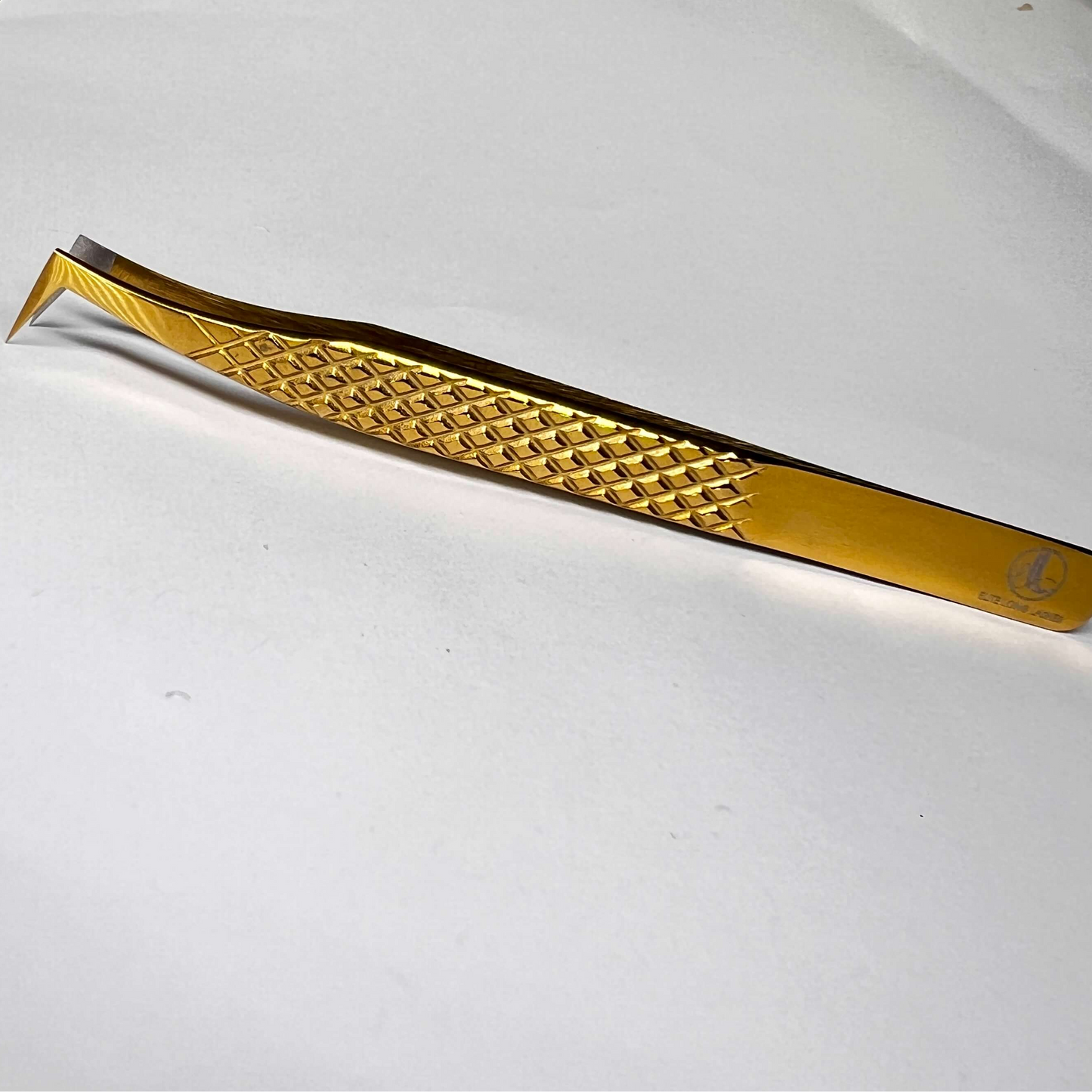 Lash Magnet Nano Tips Mega Volume Tweezer - L Shape