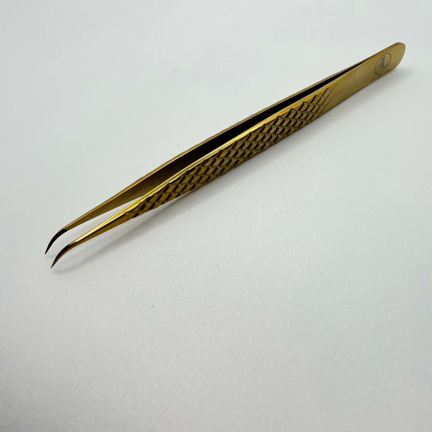 Gold J Curve Isolation Lash Tweezers (12cm) – Precision Grip