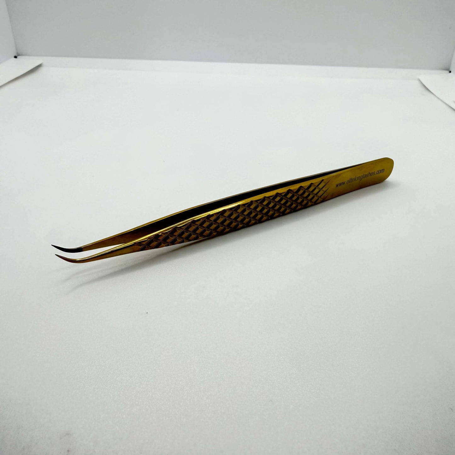Gold J Curve Isolation Lash Tweezers (12cm) – Precision Grip
