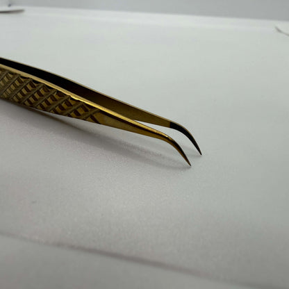 Gold J Curve Isolation Lash Tweezers (12cm) – Precision Grip
