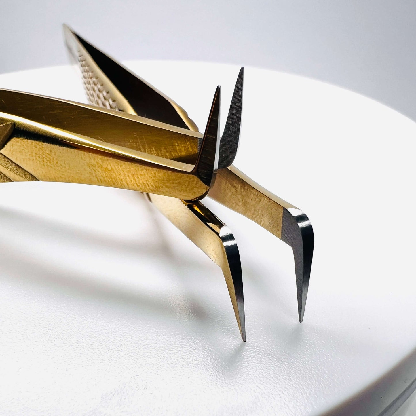 80 Degree Diamond Grip Mega Volume Tweezer for Eyelash Extensions - L Shape